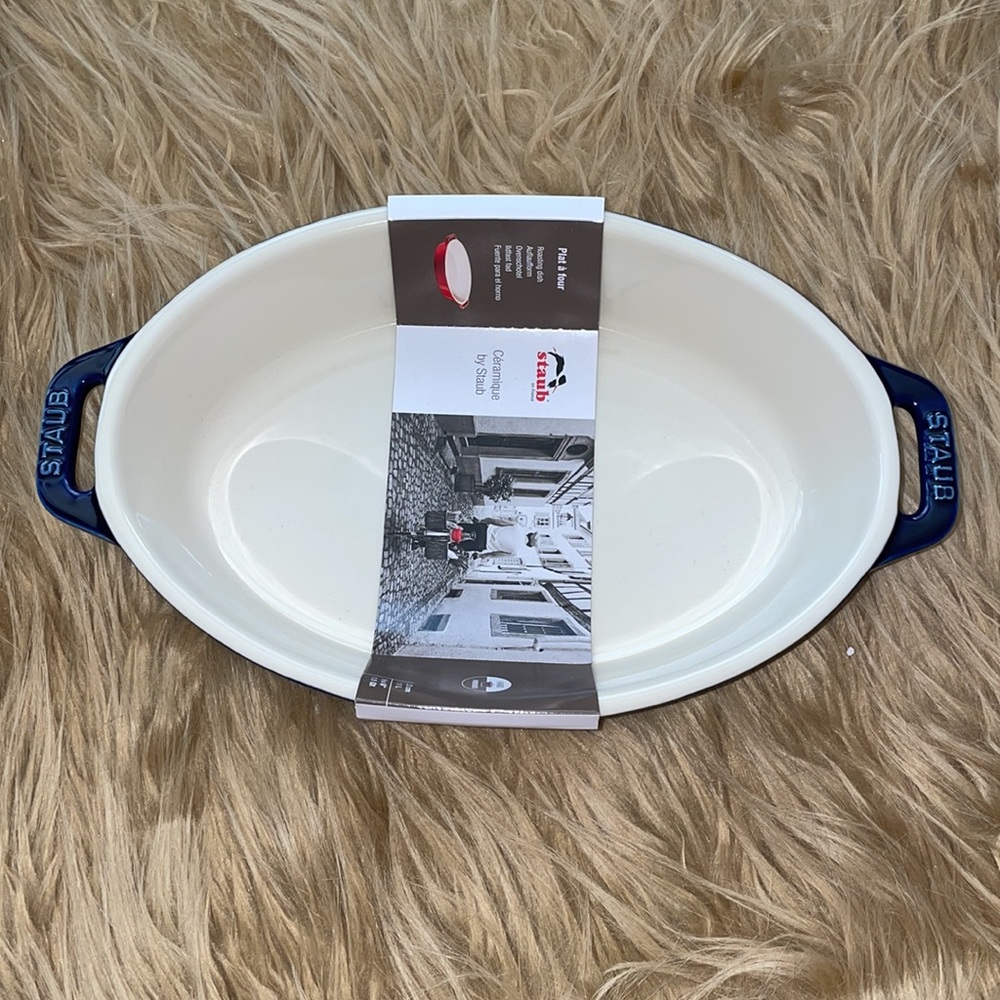 Brand New Staub 9”X6” oval baking dish